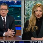 'Melania' de Colbert diz à apresentadora que adora o Natal da mesma forma que ama Trump: 'Uma vez por ano' | Vídeo