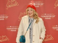 Melissa Peterman lança um filme marcante “No estilo de ‘Aviões, trens e automóveis’” para ela e duas de suas co-estrelas de ‘Reba’ Melissa Peterman lança um filme marcante “No estilo de 'Aviões, trens e automóveis'” para ela e duas de suas co-estrelas de 'Reba'