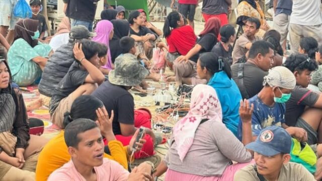 Membro do DPR diz que o governo não seja tímido Membro do DPR diz que o governo não seja tímido em pedir ajuda para lidar com o desastre de Sumatra