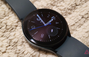Mesmo em seu momento final, o Galaxy Watch 4 não consegue parar Galaxy Watch 4 no tapete