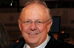 Michael Lippman, empresário e advogado de George Michael, David Bowie, Rob Thomas e outras estrelas da música, morre aos 79 anos Michael Lippman, empresário e advogado de George Michael, David Bowie, Rob Thomas e outras estrelas da música, morre aos 79 anos