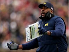 Michigan demite o técnico Sherrone Moore por ‘relacionamento inapropriado’ em uma bomba no futebol universitário Sherrone Moore