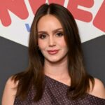 Mikayla Matthews, esposa mórmon, sentiu 'raiva' em meio à terapia para abuso sexual