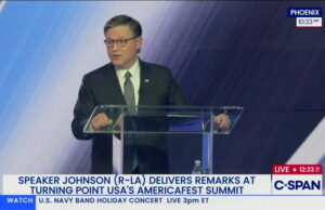 Mike Johnson faz discurso paranóico sobre as provas intermediárias de 2026 Yahoo news home