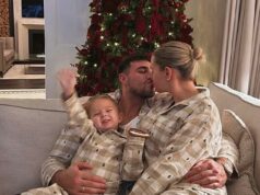 Molly-Mae Hague e Vogue Williams se apaixonam por seus parceiros enquanto lideram as famílias de celebridades que aproveitam o Natal na coordenação de pijamas Molly-Mae Hague e Vogue Williams se apaixonam por seus parceiros enquanto lideram as famílias de celebridades que aproveitam o Natal na coordenação de pijamas