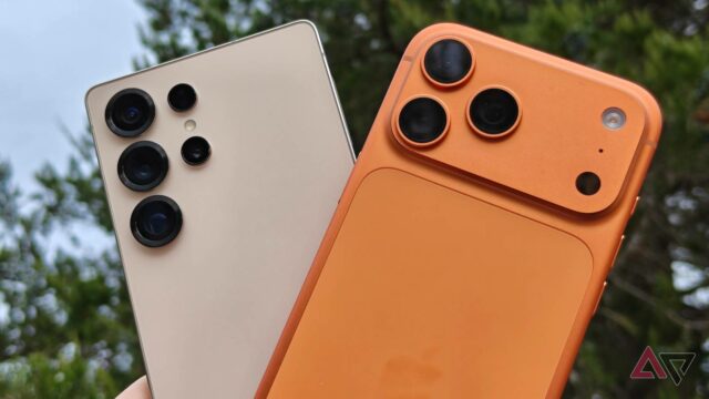 Mudar do Android para o iPhone em breve deixará de Mascote do Android segurando um iPhone com ícones que representam recursos como tela dividida, modo desktop e histórico de notificações.