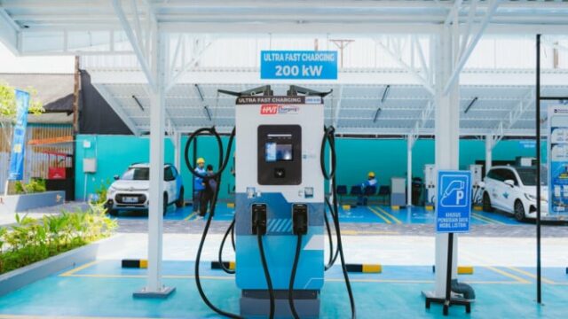 Muitas vezes cheio, veja como verificar a fila SPKLU de carros elétricos por meio do aplicativo
