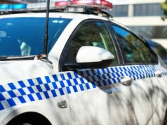 Mulher acusada após morte de homem na região de Victoria Mulher acusada após morte de homem na região de Victoria