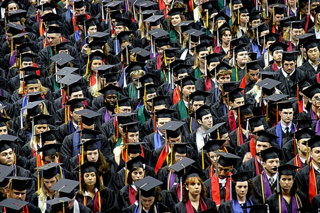 Desenho animado de Mike Luckovich