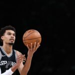 NBA Cup 2025: Victor Wembanyama retorna enquanto San Antonio Spurs enfrenta o Oklahoma City Thunder na semifinal