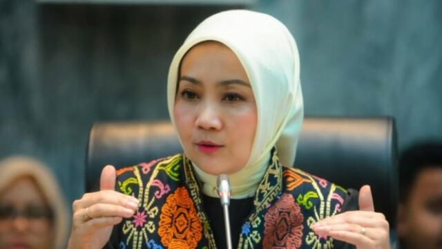 Na primeira sessão de hoje, Atalia Praratya só quer se separar de Ridwan Kamil não se importa com a riqueza de Gono-gini
