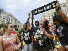 Nancy Mace mostra que pode ser muito mais do que transfóbica A deputada Nancy Mace, RS.C., toma seu assento no Comitê de Supervisão e Responsabilidade da Câmara durante uma reunião organizacional para o 118º Congresso, no Capitólio em Washington, terça-feira, 31 de janeiro de 2023. (AP Photo/J. Scott Applewhite)