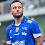 Não satisfeito com o segundo lugar, Marc Klok enfatiza a missão do Persib de dominar a classificação