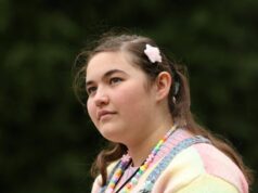 Natal desconectado: proibição de mídia social para adolescentes australianos traz problemas de férias Yahoo news home