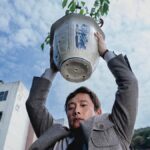 Neon convida todos os CEOs da Fortune 500 para uma exibição especial de 'No Other Choice' para enfrentar a cultura tóxica que eles criaram