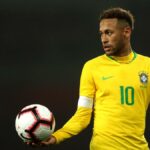 Neymar passa por cirurgia e espera estar na seleção brasileira para a Copa do Mundo de 2026