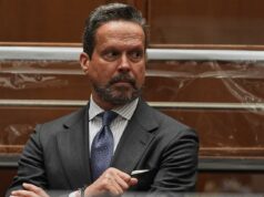 Nick Reiner visto no tribunal ao fazer a primeira aparição pública desde o assassinato dos pais: atualizações ao vivo Nick Reiner visto no tribunal ao fazer a primeira aparição pública desde o assassinato dos pais: atualizações ao vivo