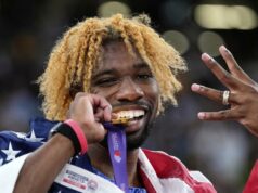 Noah Lyles: É sobre carregar esse manto, não importa o quão pesado ele fique lightbox-info