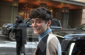 Noah Schnapp diz que houve lágrimas no set de ‘Stranger Things’ após o final das filmagens Noah-schnapp-kal-12-16-2025