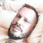 Foto do casamento de Ryan James FBI