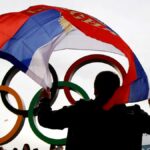 Nove esquiadores russos e bielorrussos obtêm status neutro para competir em eventos de qualificação olímpica