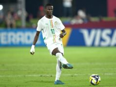 Novo clube de Mouhamed Dabo confirmado após testes do garoto-prodígio senegalês com o Manchester United Mouhamed Dabo, do Senegal, é desafiado por Thiago Cordero, da Costa Rica, durante a partida da Copa do Mundo Sub-17 da FIFA entre Senegal e Costa Rica na Aspire Academy em 6 de novembro de 2025