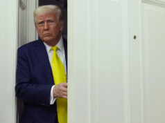 Número recorde de americanos acha que a saúde é uma droga sob Trump Número recorde de americanos acha que a saúde é uma droga sob Trump