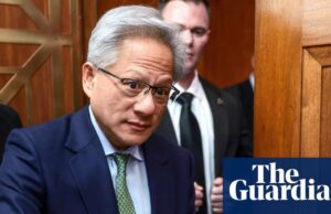 Nvidia insiste que não é a Enron, mas seus acordos de IA estão testando a fé dos investidores Nvidia insiste que não é a Enron, mas seus acordos de IA estão testando a fé dos investidores