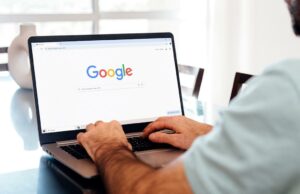 O Google Chrome ainda é gratuito, mas os recursos da Agentic AI podem exigir uma assinatura O compositor de prompts do Gemini no aplicativo Gemini.