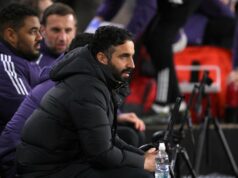 O Man Utd previu o XI inicial contra o Wolves, com Ruben Amorim dando a dica para trazer o favorito dos fãs de volta à escalação Ruben Amorim, técnico do Manchester United, durante a partida da Premier League entre Manchester United e Bournemouth em Old Trafford em 2025 em Manchester, Inglaterra. (Foto de Carl Recine/Getty Images)