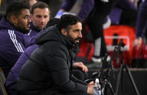 Gary Neville sabia que o Man Utd estava condenado contra o Wolves devido ao que viu após apenas 30 segundos Ruben Amorim, técnico do Manchester United, durante a partida da Premier League entre Manchester United e Bournemouth em Old Trafford em 2025 em Manchester, Inglaterra. (Foto de Carl Recine/Getty Images)