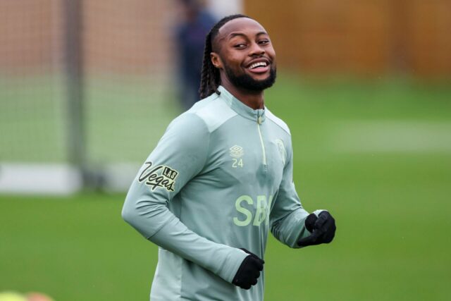 O Man Utd tenta aproveitar a incerteza do Man City Boato de Ruben Neves