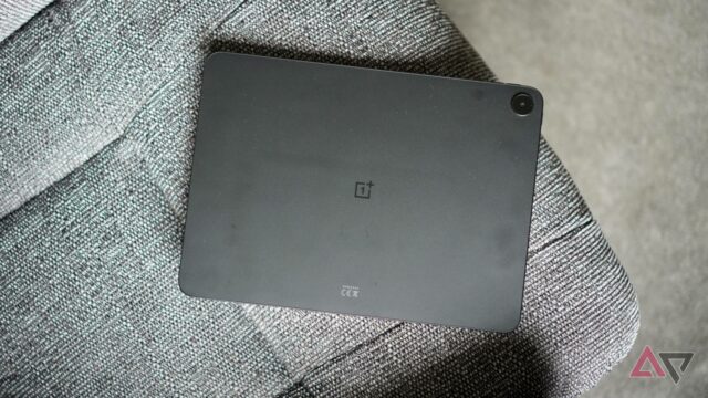 A parte traseira do OnePlus Pad Go 2