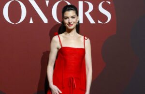 O Red Hot Blazer de Anne Hathaway é tão chique para as férias – Obtenha o visual à venda NOVA IORQUE, NOVA IORQUE - 05 DE DEZEMBRO: Jennifer Garner comparece ao Mac Barnett e Jennifer Garner considera o livro ilustrado na 92NY em 05 de dezembro de 2025 na cidade de Nova York. (Foto de Theo Wargo/Getty Images)