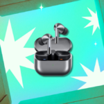 O Samsung Galaxy Buds 3 Pro está com quase 40% de desconto agora