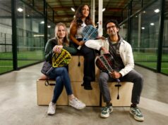 O Vale do Silício encontra o tribunal: trio tecnológico impulsionando a ascensão do padel na Bay Area Da esquerda para a direita, os fundadores Katie Lampert, Jessica Talbert e Neil Chainani posam para uma fotografia no Park Padel em South San Francisco, Califórnia, na quarta-feira, 1º de outubro de 2025. (Nhat V. Meyer/Bay Area News Group)