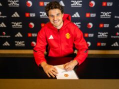 O agente de Senne Lammens admite que o Man United deu meia-volta depois de fechar um acordo de £ 18 milhões Senne Lammens x Altay Bayindir