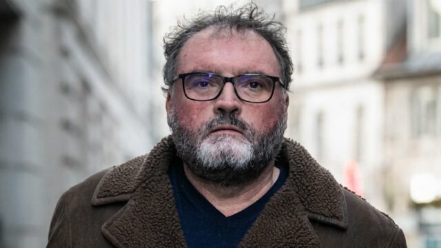 Pechier trabalhou como anestesista em duas clínicas na cidade oriental de Besançon.