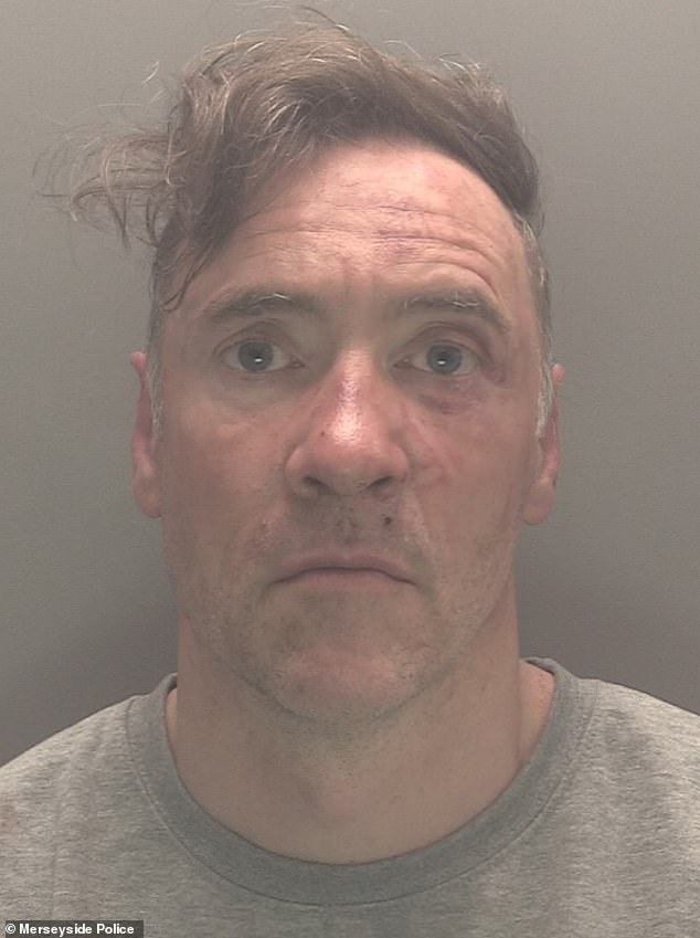 O atacante do desfile de Liverpool era um 'psicopata' que Paul Doyle foi preso depois de dirigir seu carro contra uma multidão na parada da vitória em Liverpool