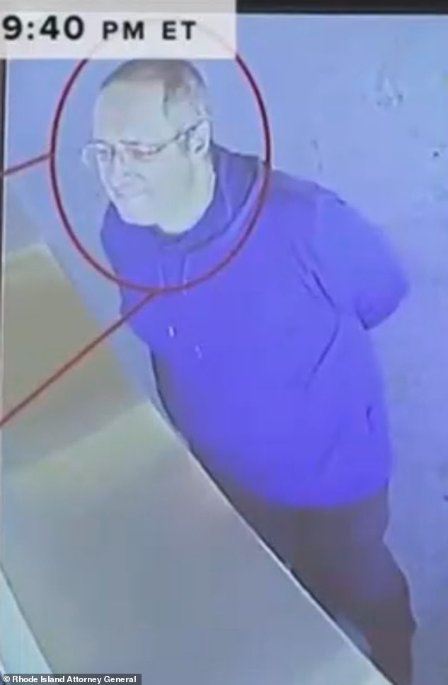 O atirador Brown revelou ser português e ex-aluno de doutoramento As autoridades identificaram o suposto atirador de Brown como Claudio Neves-Valente, 48, em entrevista coletiva na quinta-feira