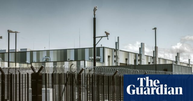 O boom da IA ​​em 2025 causou enormes emissões de CO2 e uso de água, segundo pesquisa
