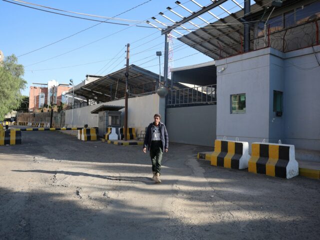 O chefe da ONU, Guterres, condena a detenção Houthi de mais 10 funcionários da ONU no Iêmen
