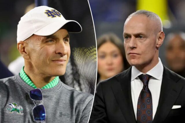 O comissário dos 12 grandes, Brett Yormark, eviscera Notre Dame O comissário do Big 12, Brett Yormark, entrando em campo.