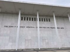 O conselho escolhido a dedo por Trump vota para renomear o centro de artes cênicas de Washington como Trump-Kennedy Center O Kennedy Center é visto quinta-feira, 18 de dezembro de 2025 em...