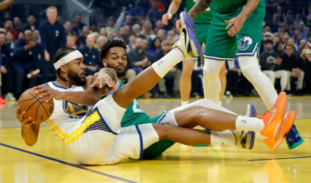 O elenco de apoio dos Warriors rouba a cena da reunião do Splash Bros. na vitória no dia de Natal
