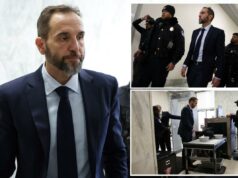 O ex-advogado especial Jack Smith chega para enfrentar o comitê da Câmara para depoimento sobre os processos de Trump O ex-advogado especial Jack Smith chega para enfrentar o comitê da Câmara para depoimento sobre os processos de Trump