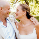 O ex-jogador de críquete inglês Andrew Strauss se casa pela segunda vez