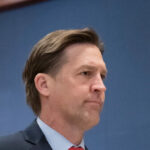 O ex-senador Ben Sasse enfrenta o estágio 4 do câncer com a fé cristã: 'Oriente nossos corações para a esperança do que está por vir'