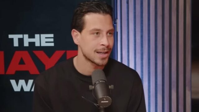 O filho de Beckham irrita Thom Haye
