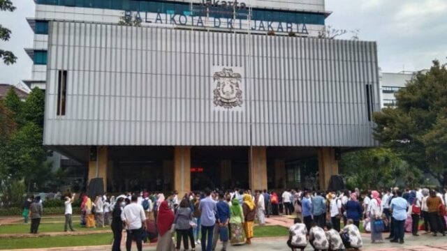 O governo provincial de DKI isenta escolas particulares de 100% de imposto sobre terras e edifícios
